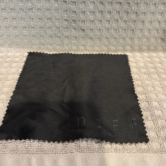 DIFF Eyewear Stella Himalayan Tortoise Polarized Sunglasses - Picture 8 of 10